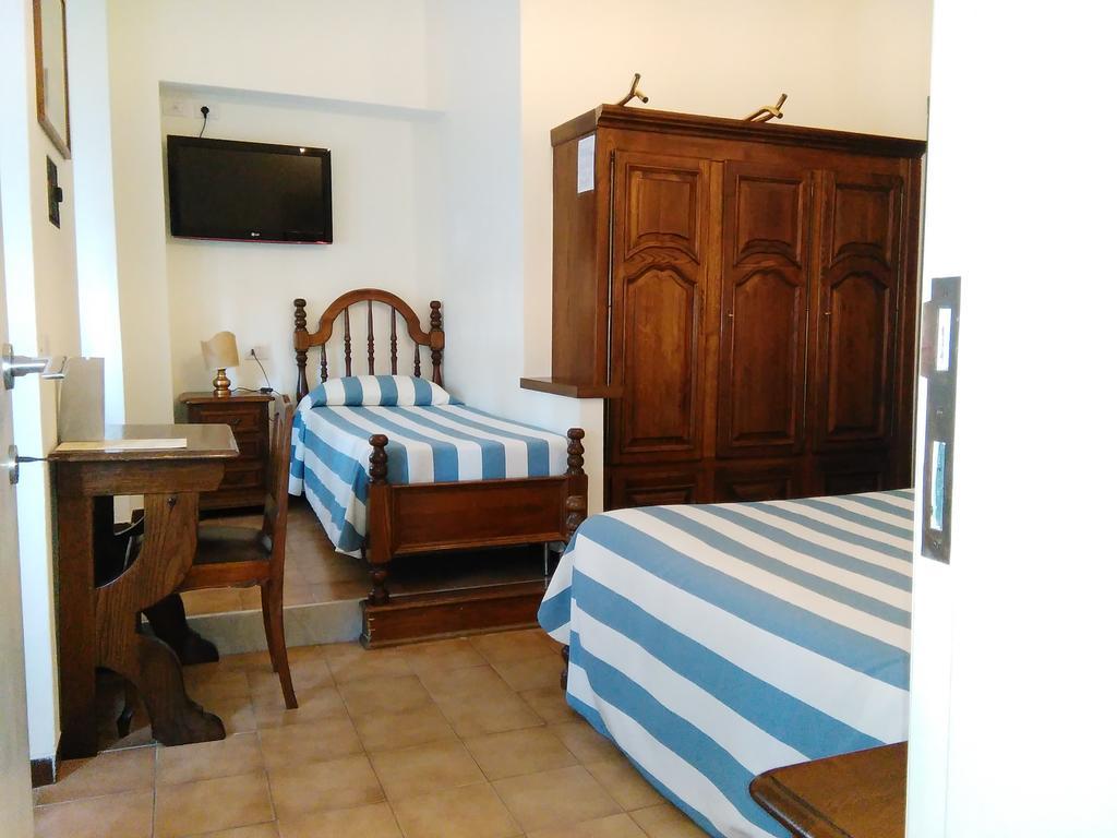 Classic Triple Room,189803671:JPEG