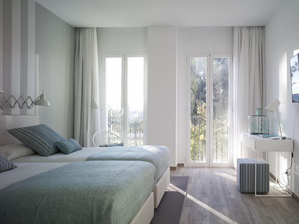 Superior Double Room City View