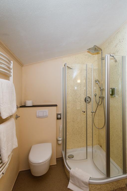Superior Single Room,254305417:JPEG