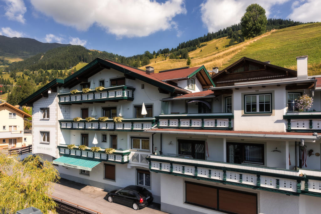 Doppelzimmer mit Balkon