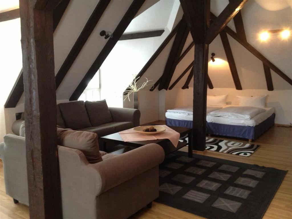 Apartment,1580339489:JPEG