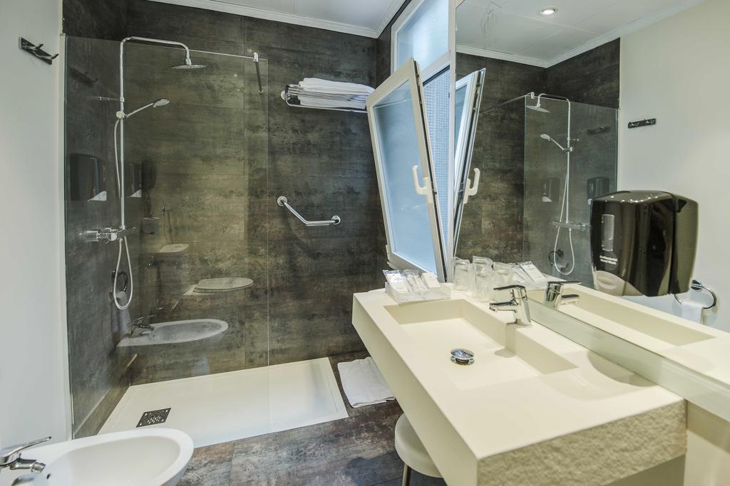 Small Interior Doppelzimmer