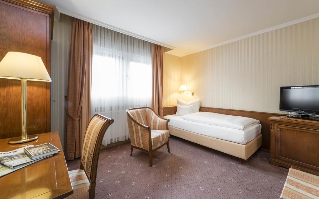 Business Zimmer mit Queensize-Bett