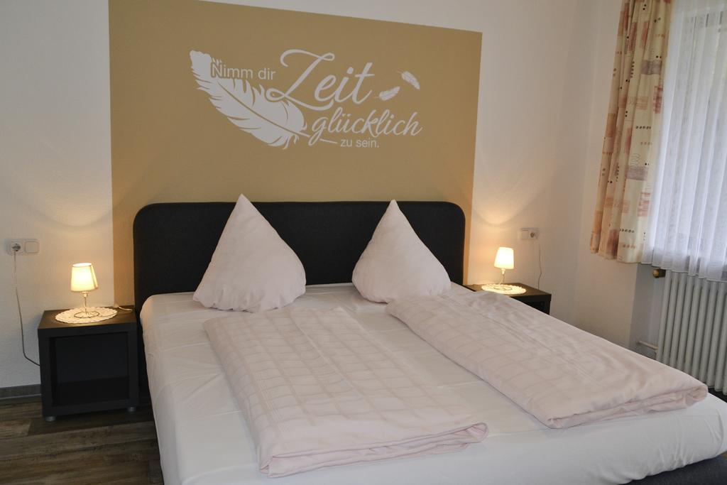 Doppelzimmer mit Balkon
