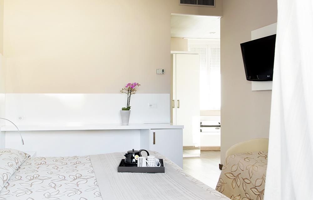 Triple Room,345837883:JPEG