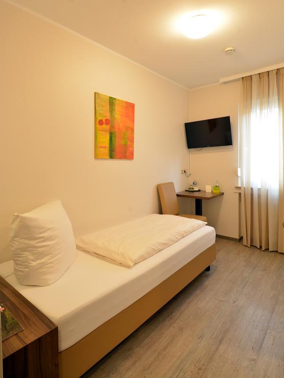 Single Room,1088864227:JPEG