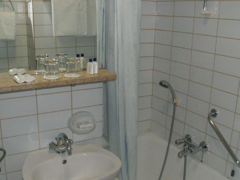 Economy Single Room