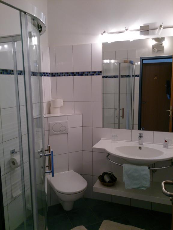 Doppelzimmer mit Balkon