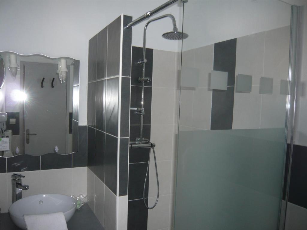 Standard Double Room,411438714:JPEG