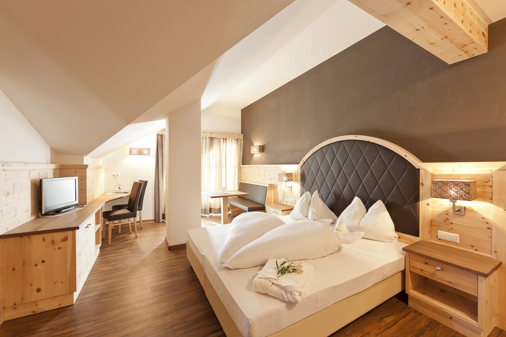 Superior Double Room,401055666:JPEG