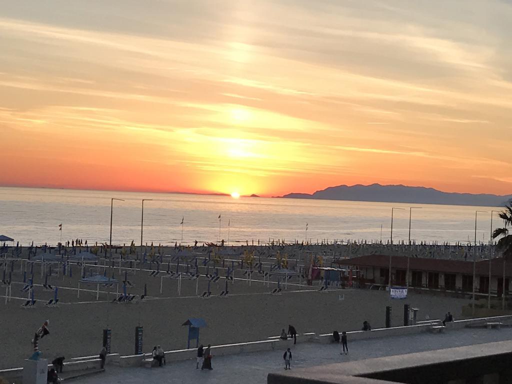 Double or Twin Room with Balcony and Sea View,779787612:JPEG