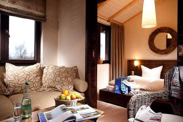 Boathouse Apartment,1296162793:JPEG