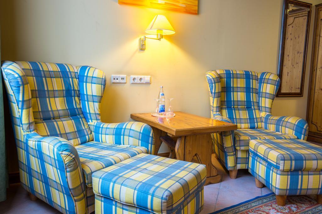 Junior Suite,435706335:JPEG