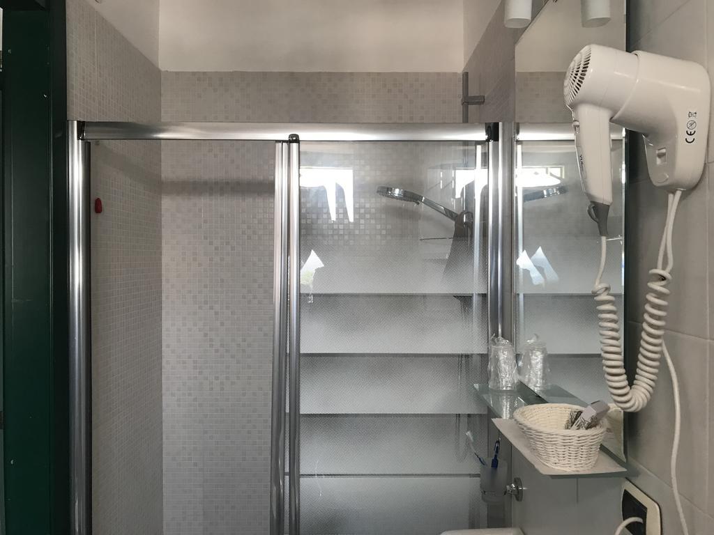 Doppel- oder Zweibettzimmer mit Meerblick - Dachgeschoss