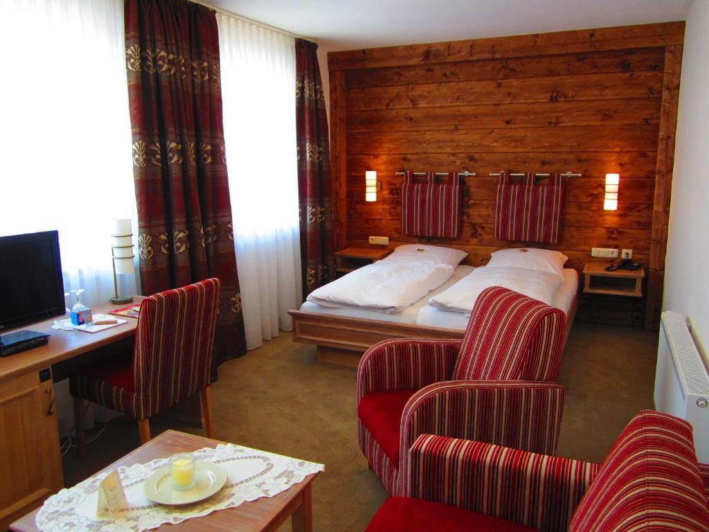 Doppelzimmer Dorfseite