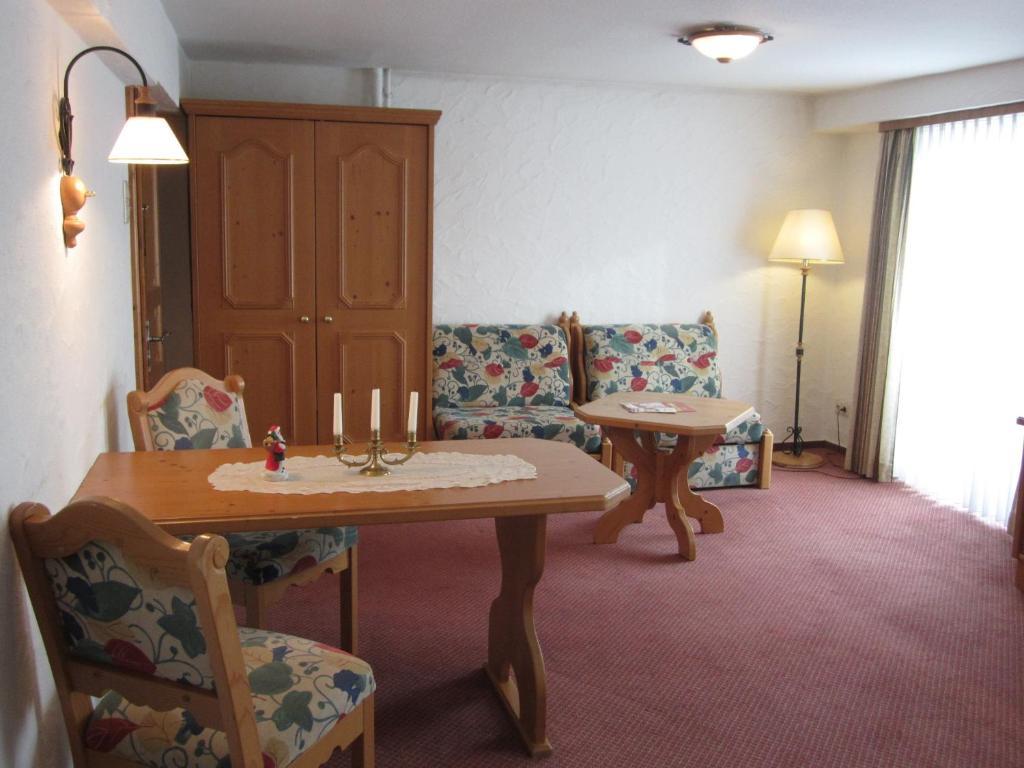 Familienzimmer mit Balkon