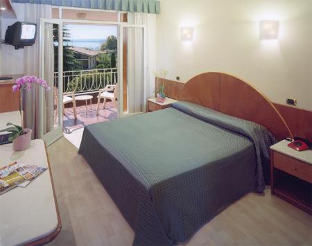 Classic Double or Twin Room Balcony