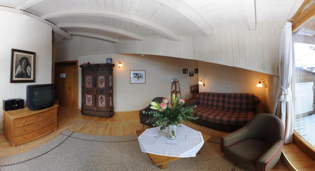 Apartment Type 3 for 4 People with balcony,53361781:JPEG