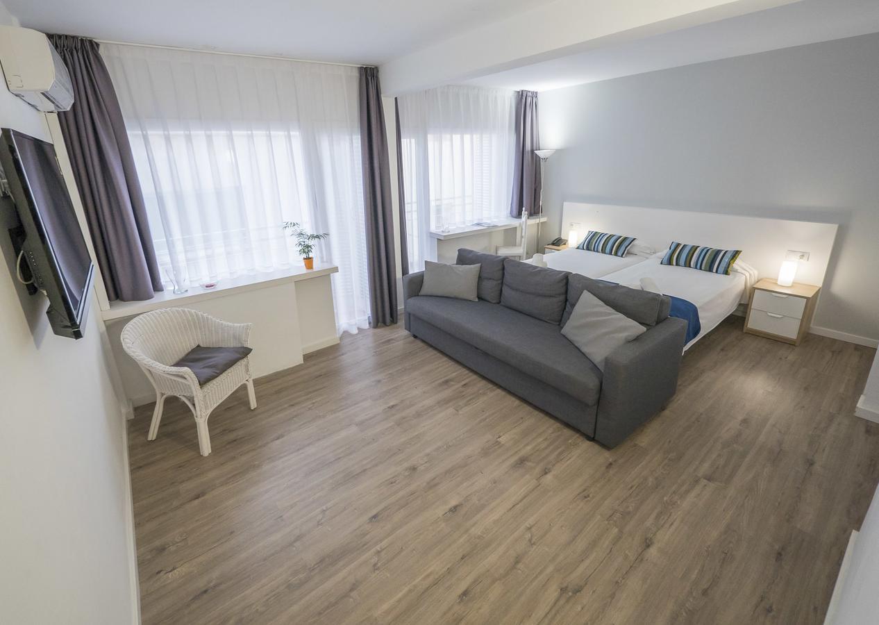 Familienzimmer (2 Erwachsene + 2 Kinder)