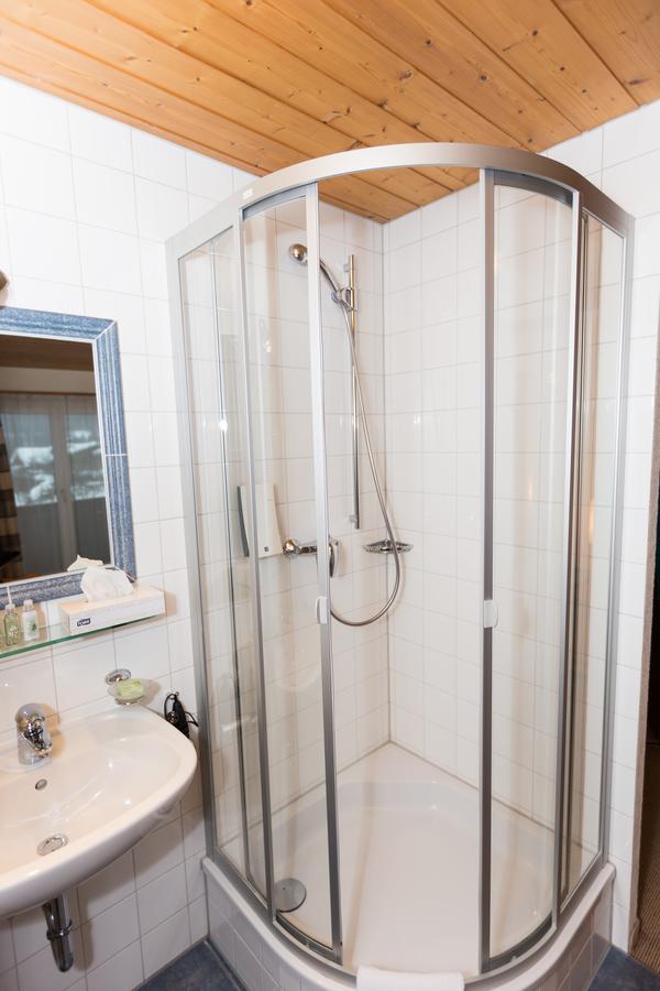 Doppelzimmer mit Balkon