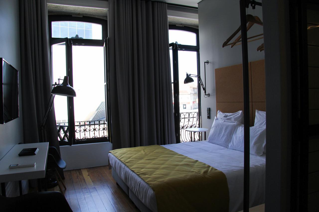 Deluxe Room City View Balcony