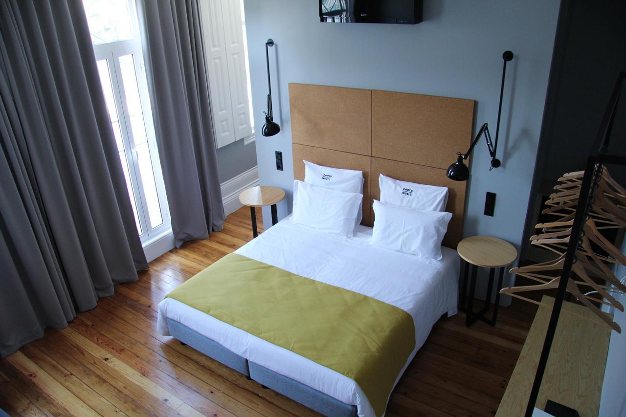 Suite City View Balcony