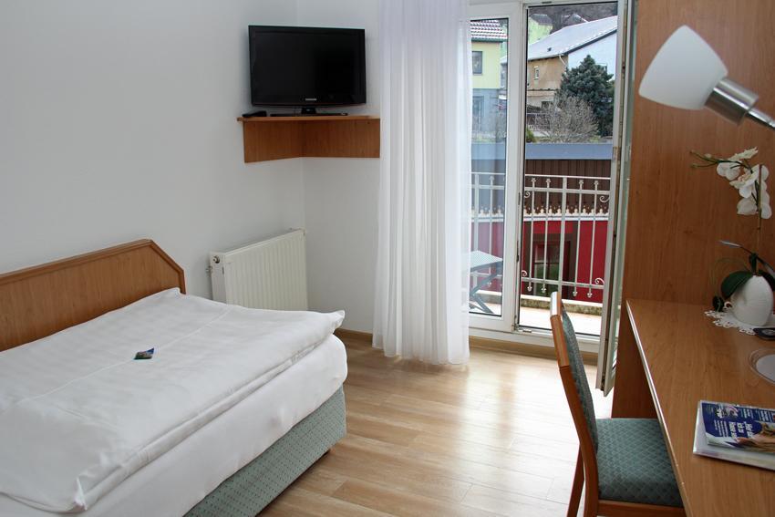 Einzelzimmer mit Balkon