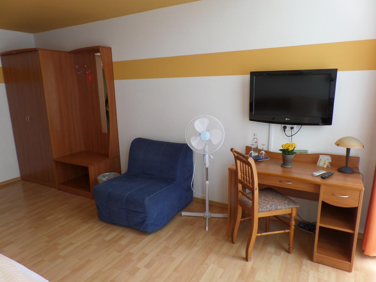 Double Room,637587537:JPEG