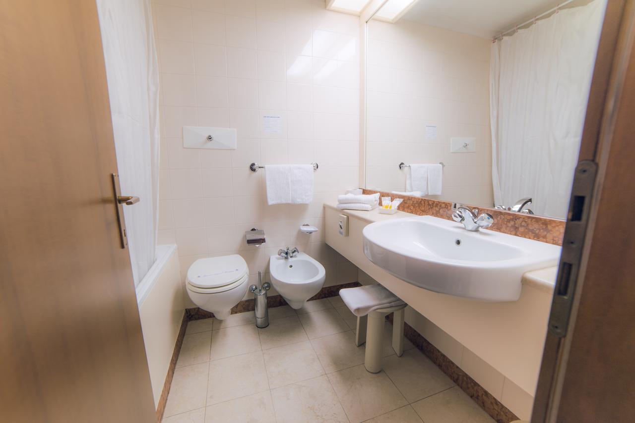 Double Room,1538350288:JPEG