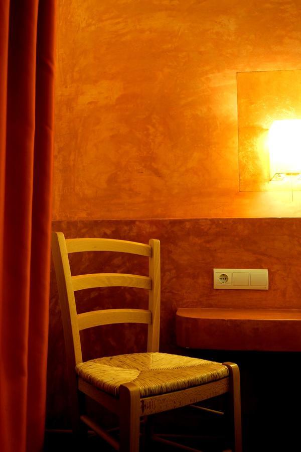 Doppelzimmer mit Balkon