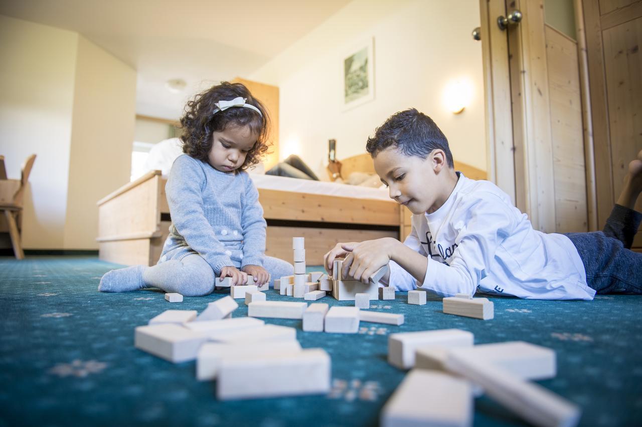 Familienzimmer (2 Erwachsene + 2 Kinder)