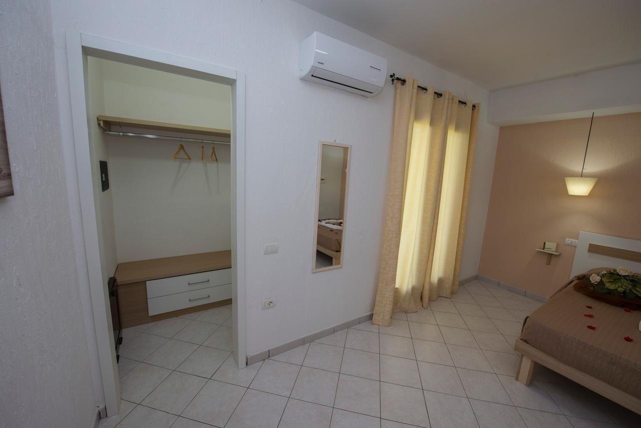 Dreibettzimmer mit Meerblick