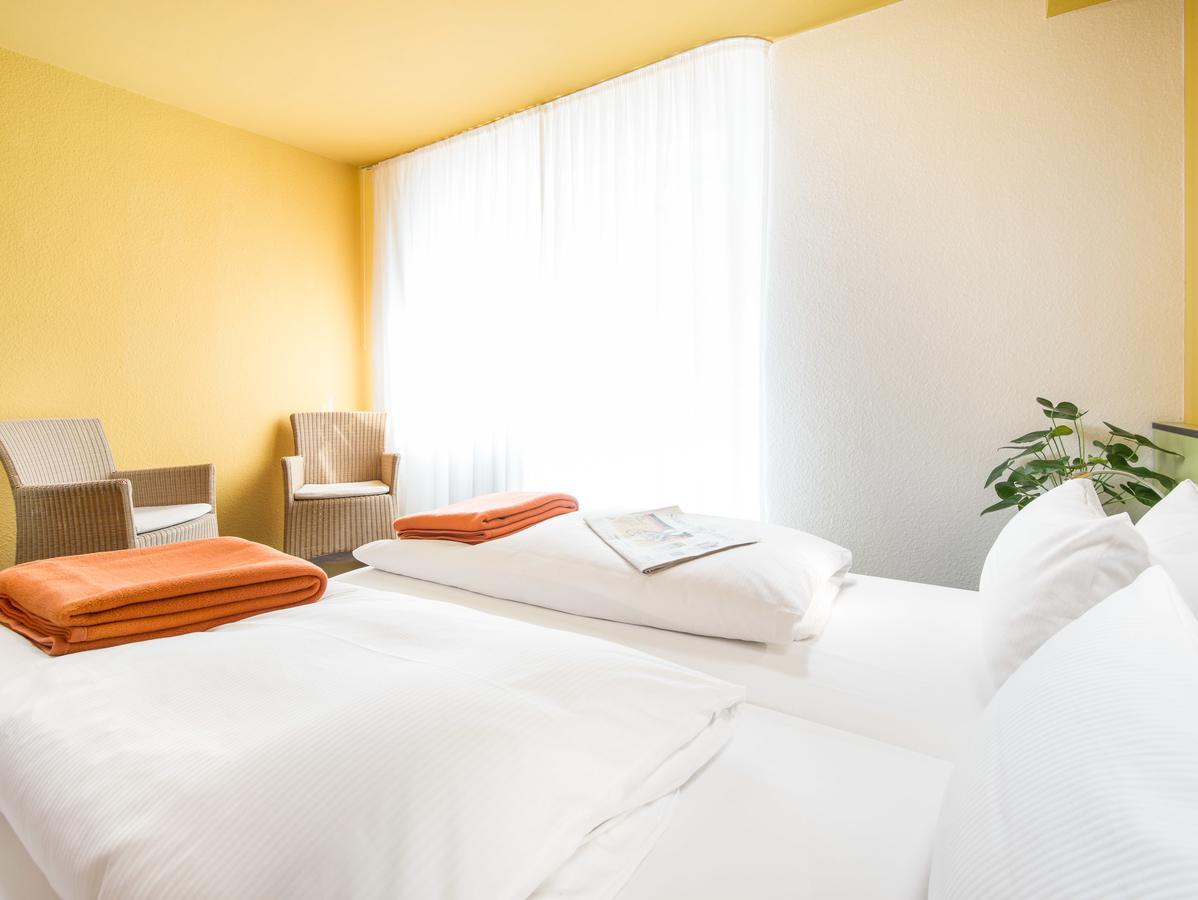 Doppelzimmer mit Gartenblick