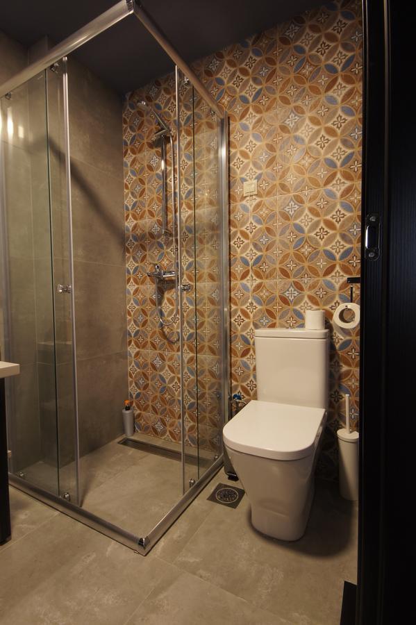 Twin Room,1500569881:JPEG