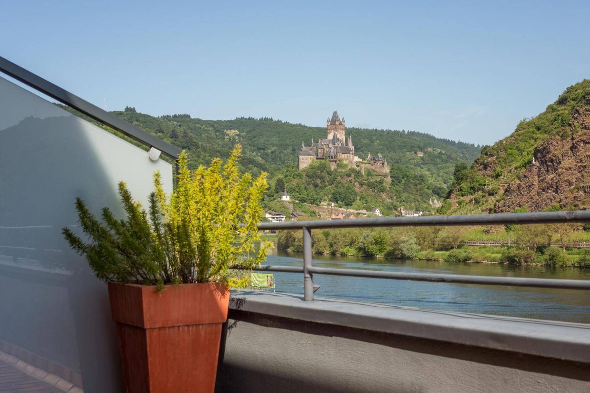 Doppelzimmer mit Balkon