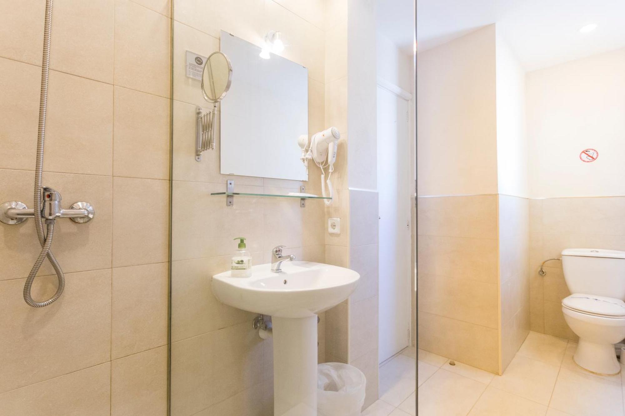 Double or Twin Room Balcony