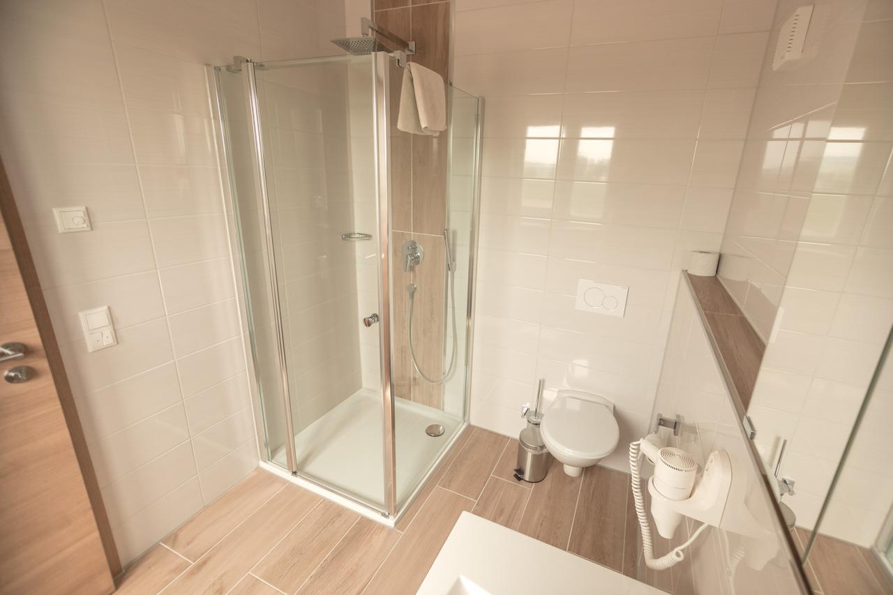 Single Room Bathroom
