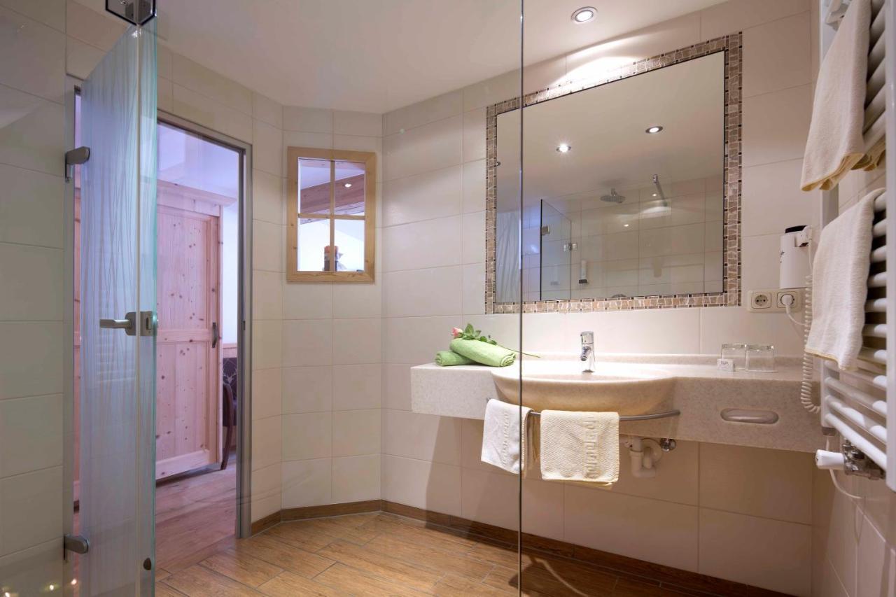 Doppelzimmer mit Balkon