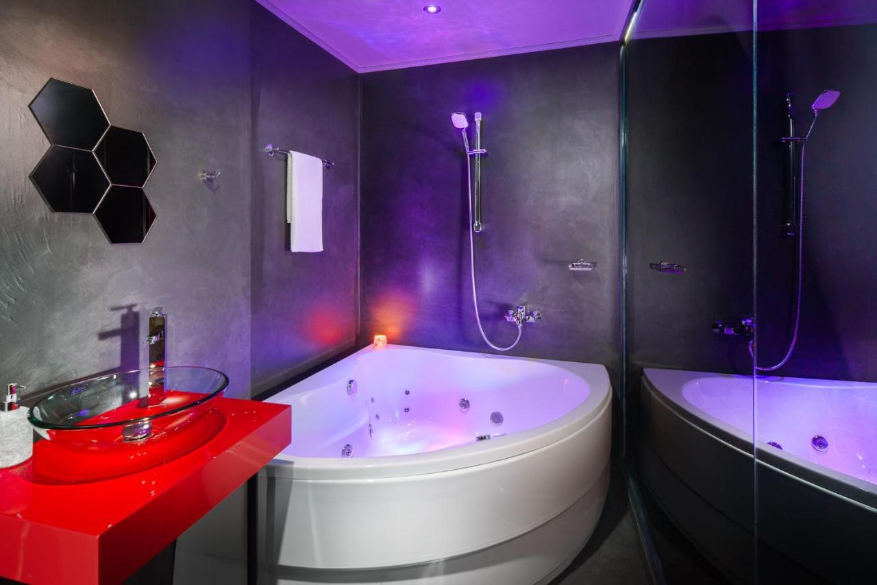 Double Room Spa Bath Access to Relax Zone,770279680:JPEG