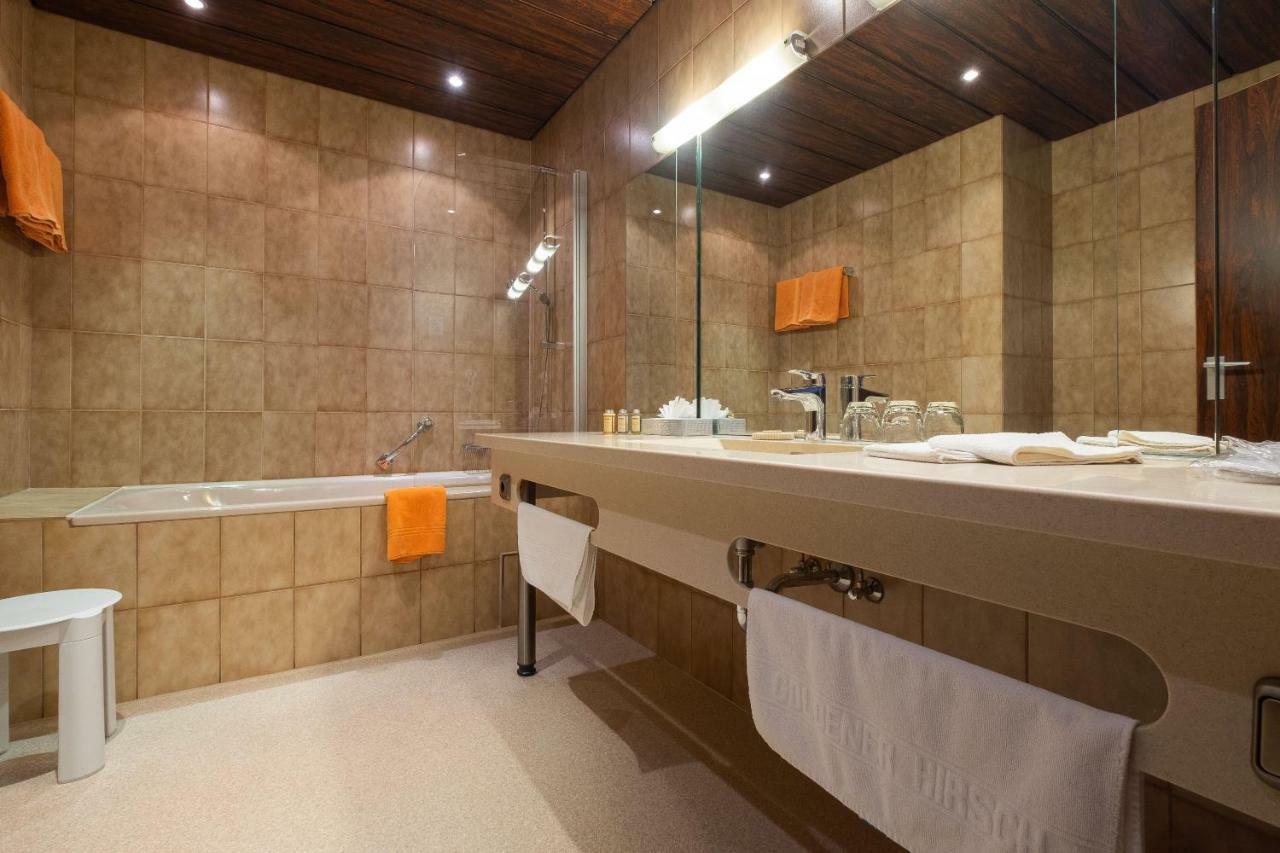 Triple Room,786074394:JPEG