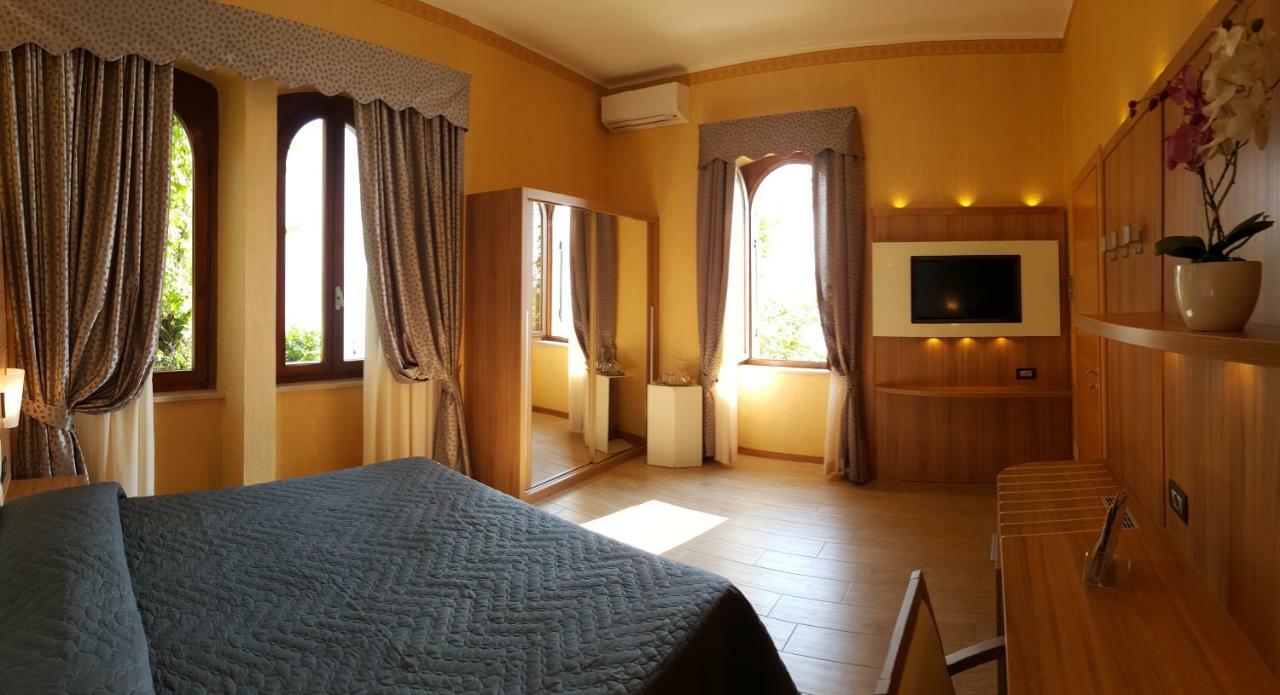 Deluxe Doppelzimmer mit Seeblick - Separates Gebäude