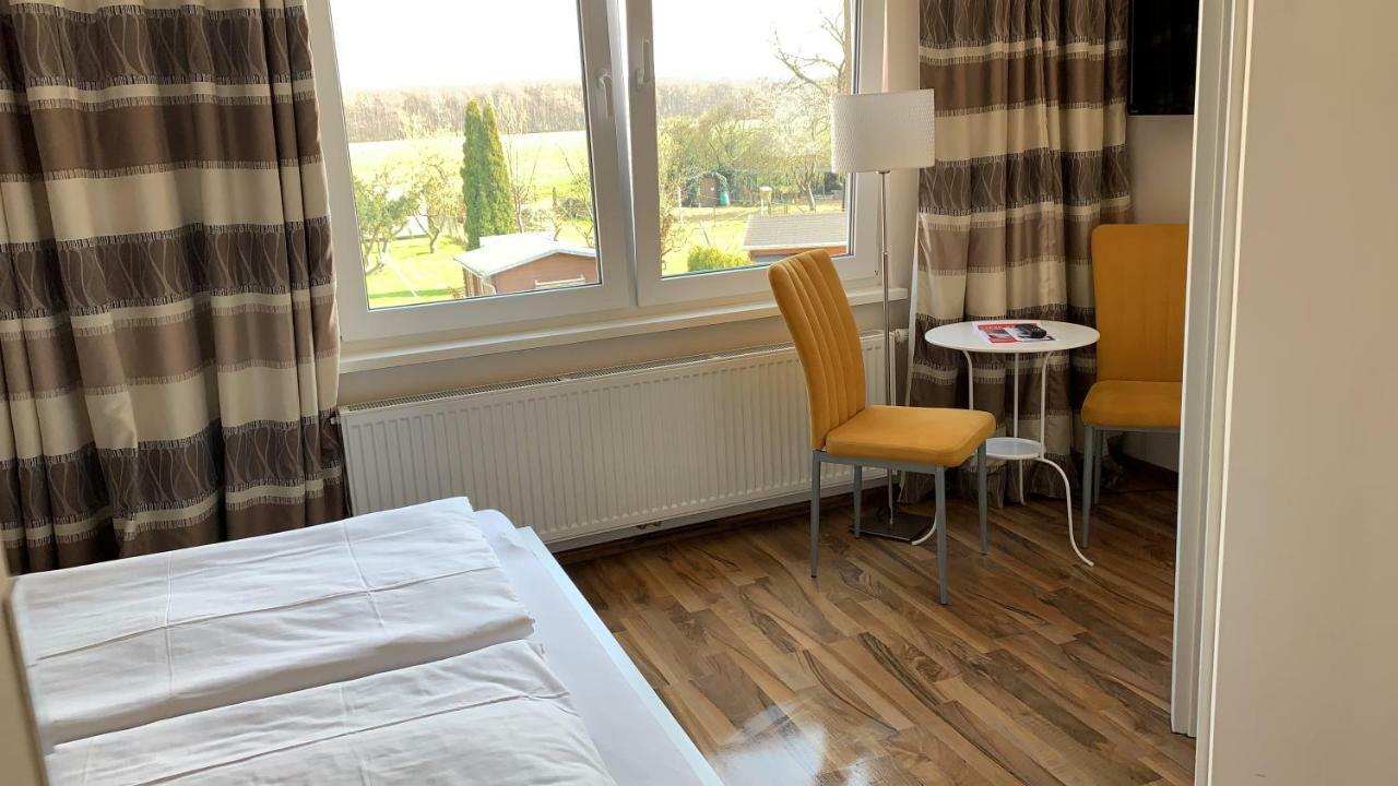 Zimmer mit Queensize-Bett