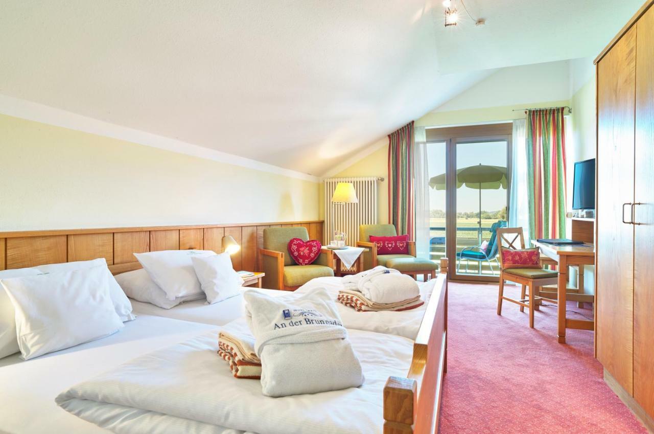 Double Room with West-Facing Balcony,831363023:JPEG