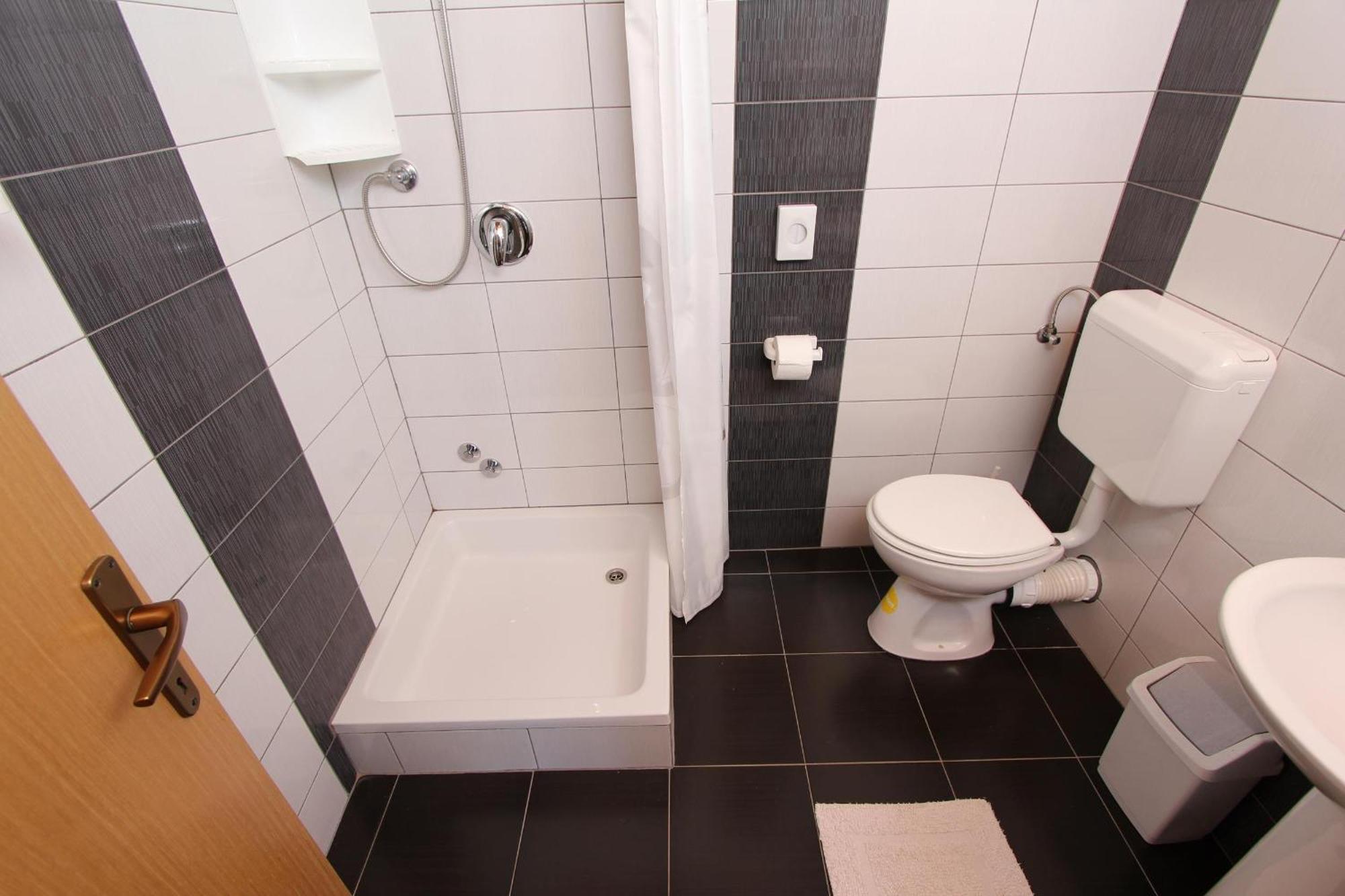 Doppelzimmer mit Balkon