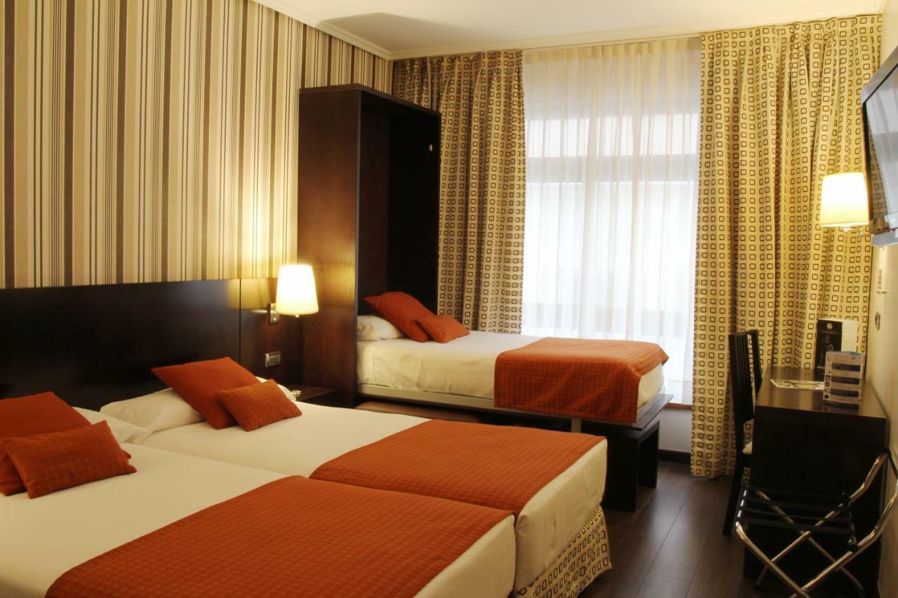 Classic Triple Room,828780710:JPEG