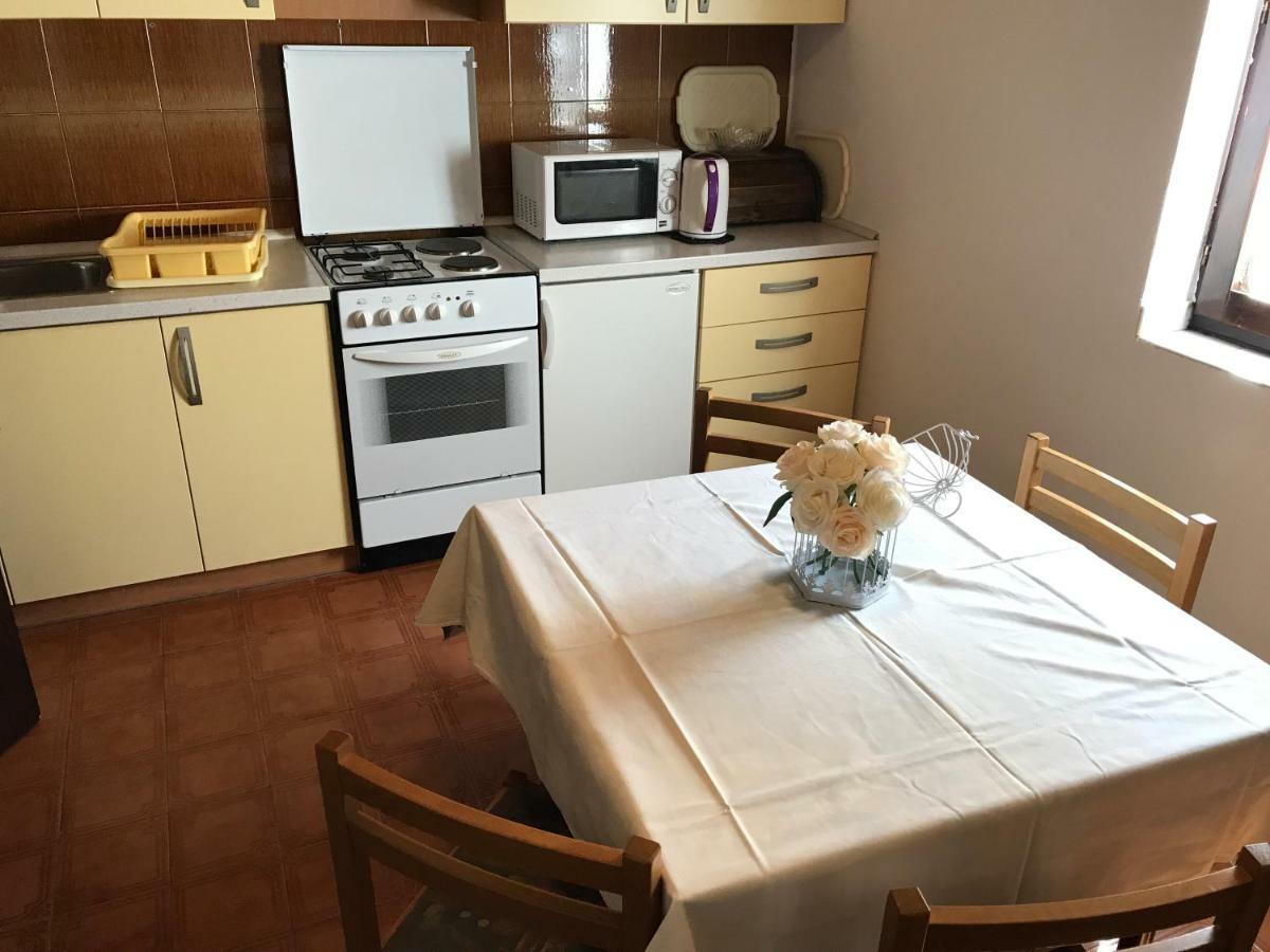 Apartment mit Balkon