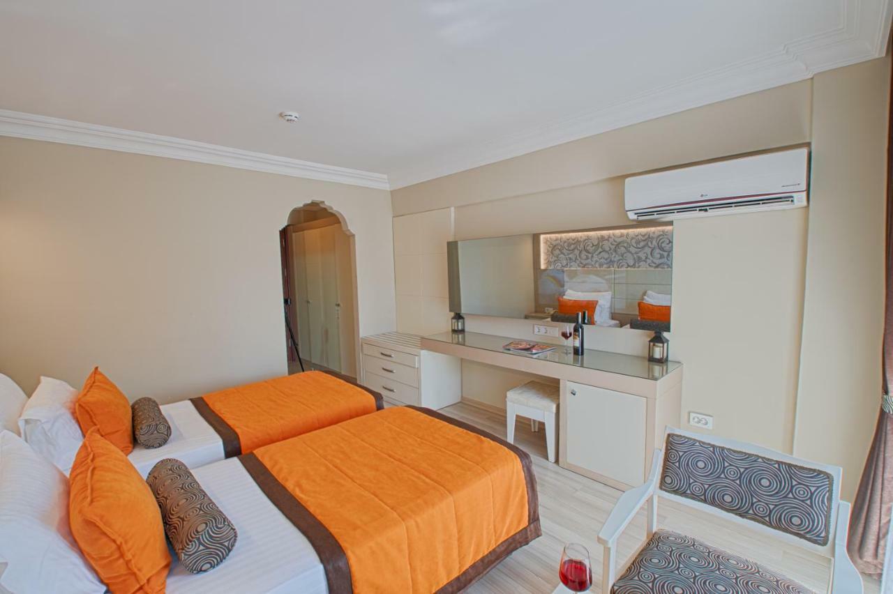 Large Double Room,909534892:JPEG