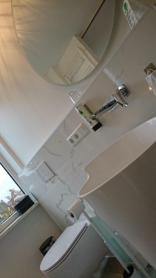 Deluxe Double Room,912839953:JPEG