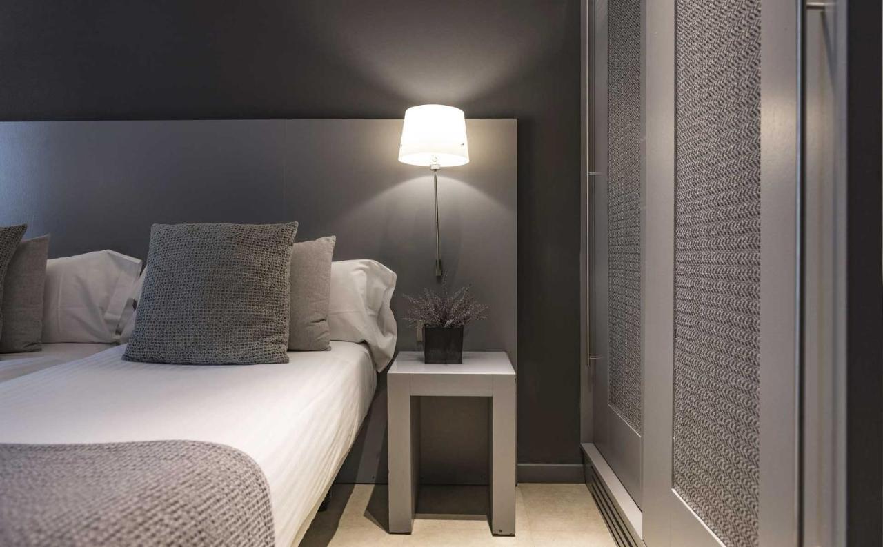 Sie buchen ein Economy Doppel- oder Zweibettzimmer ohne Aussicht