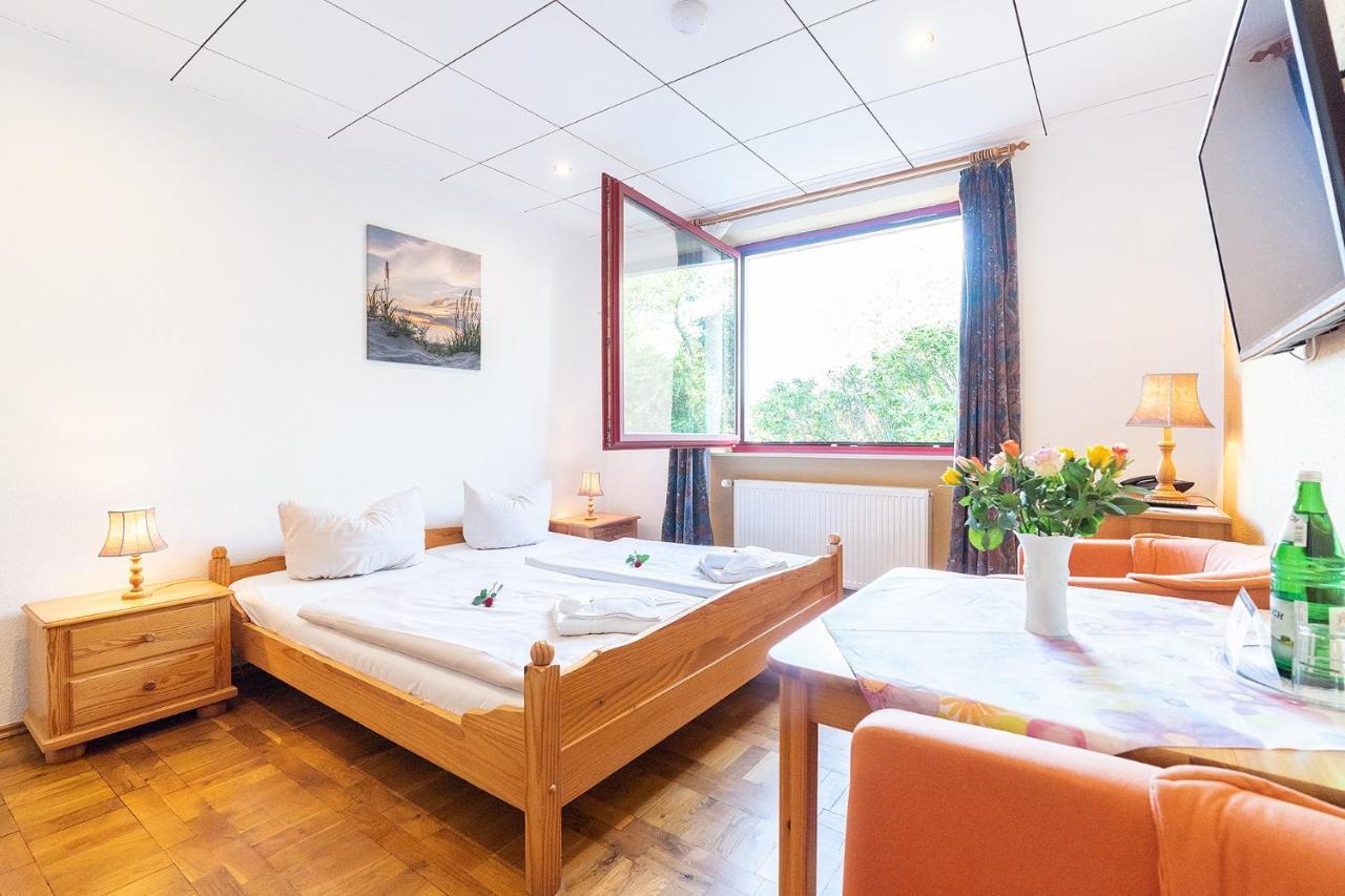 Double Room,1693292998:JPEG
